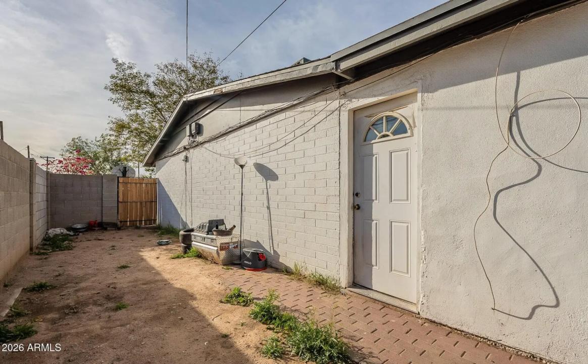 Real Estate Picture 42