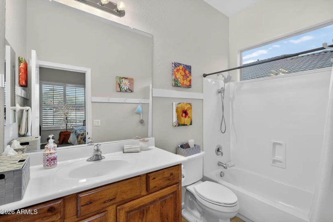 Real Estate Picture 33