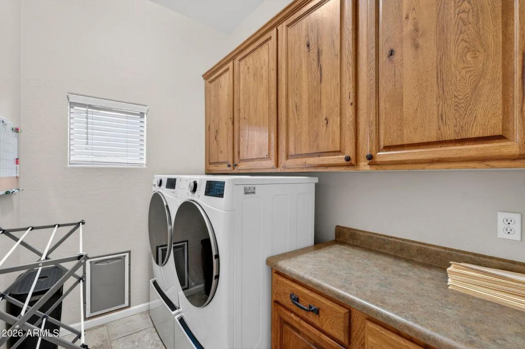 Real Estate Picture 37