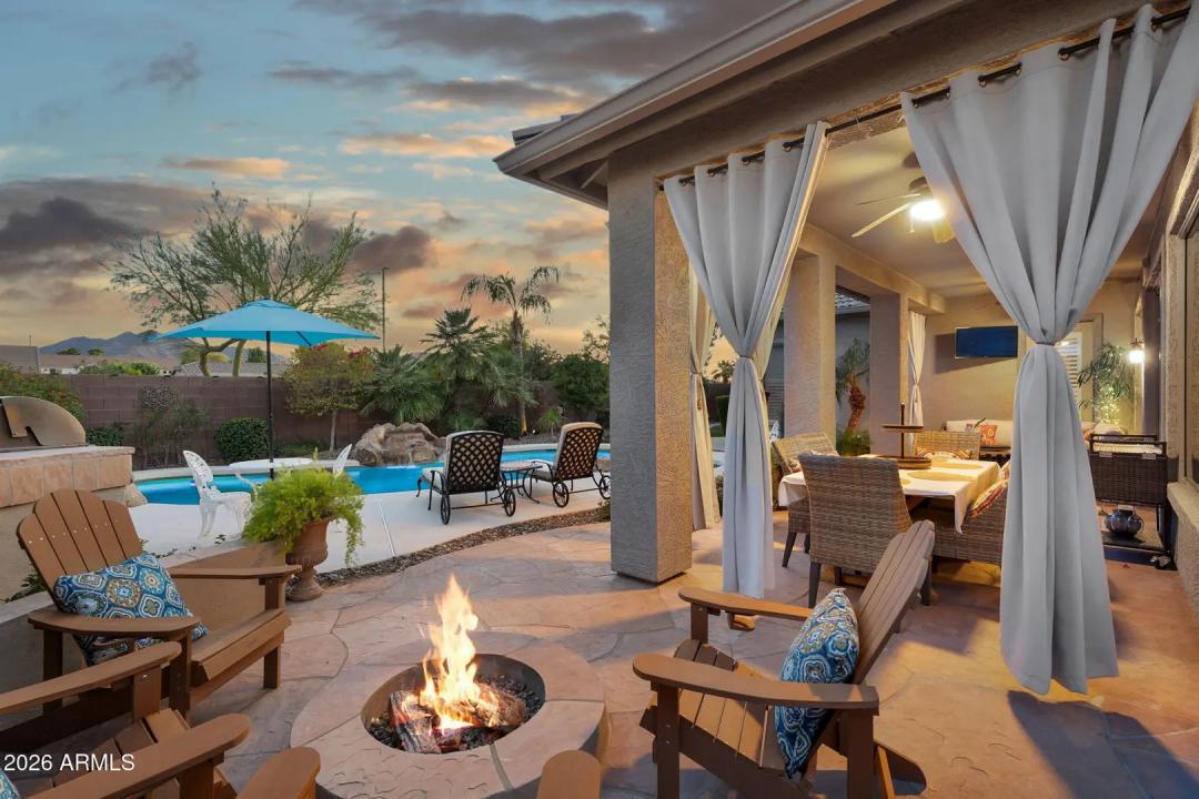 Real Estate Picture 7