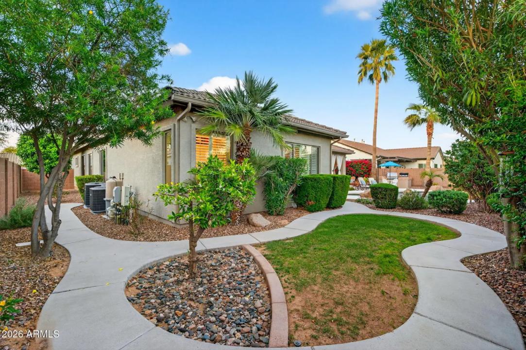 Real Estate Picture 43