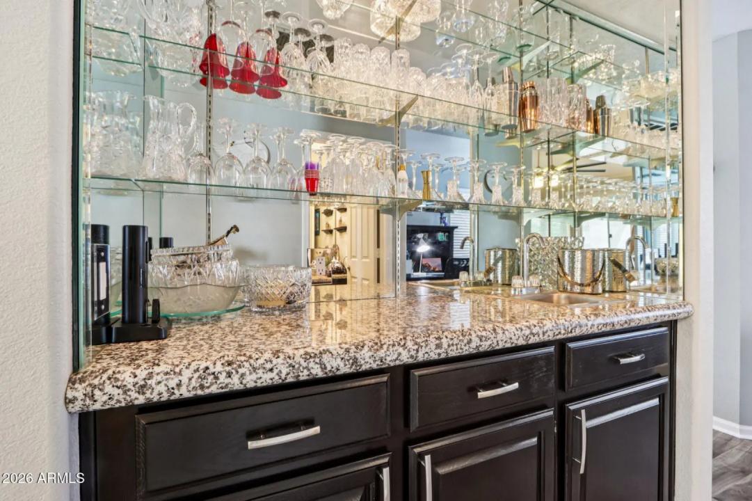 Real Estate Picture 10