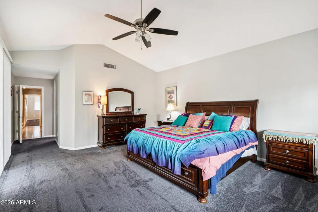 Real Estate Picture 22