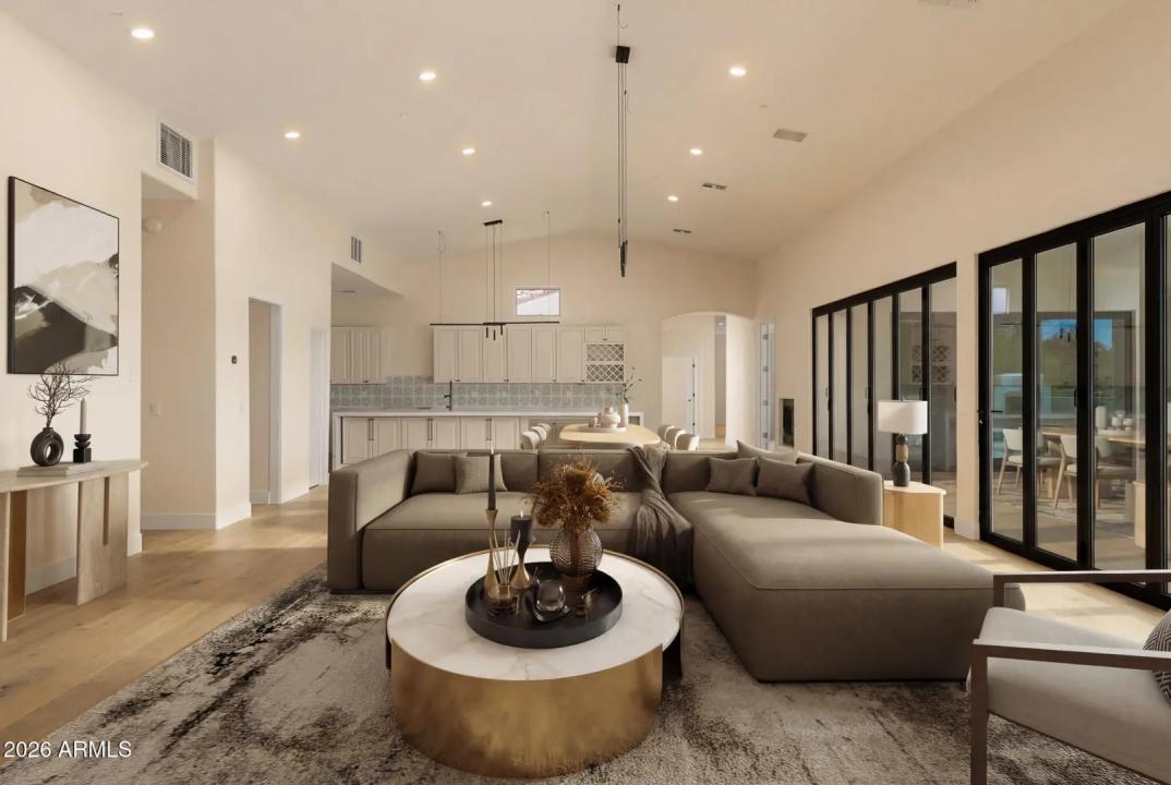 Real Estate Picture 3