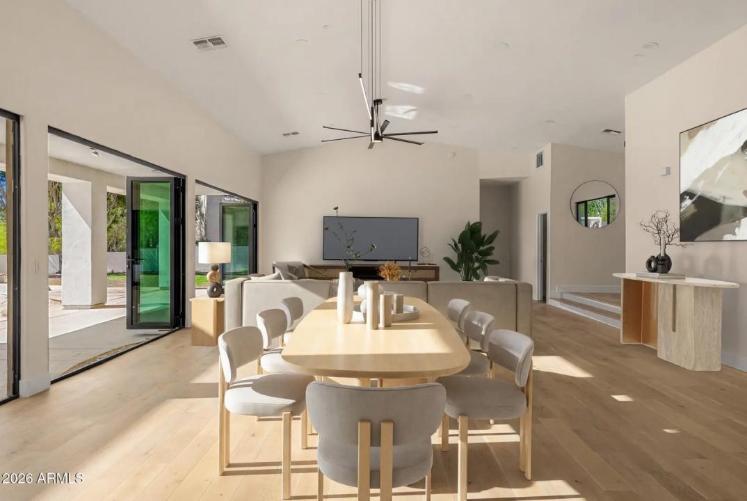 Real Estate Picture 2