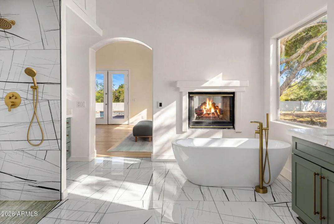 Real Estate Picture 15