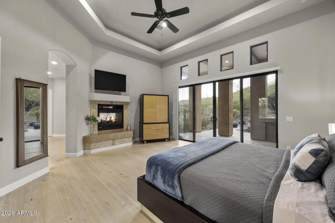 Real Estate Picture 13