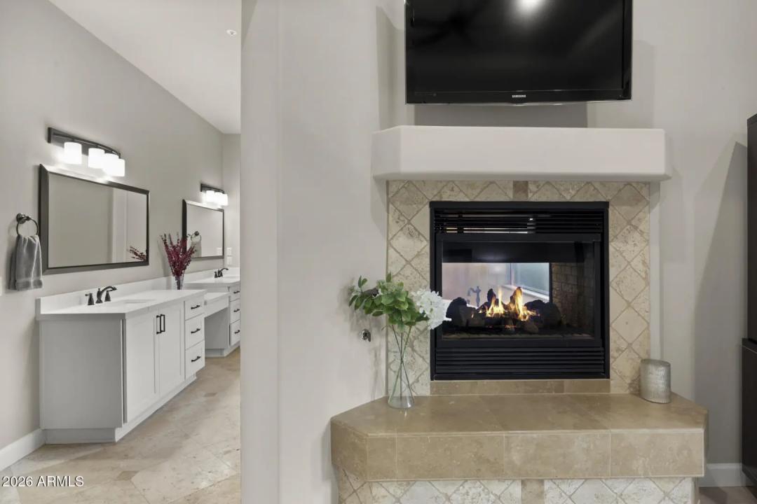 Real Estate Picture 16