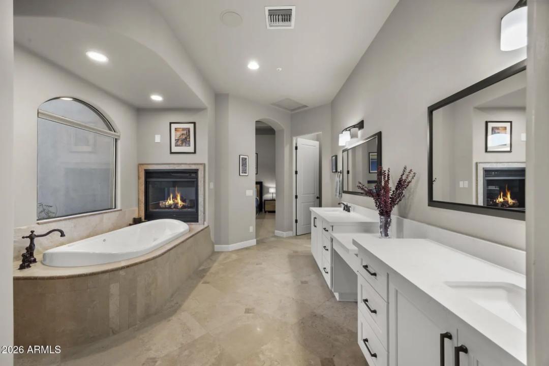 Real Estate Picture 19