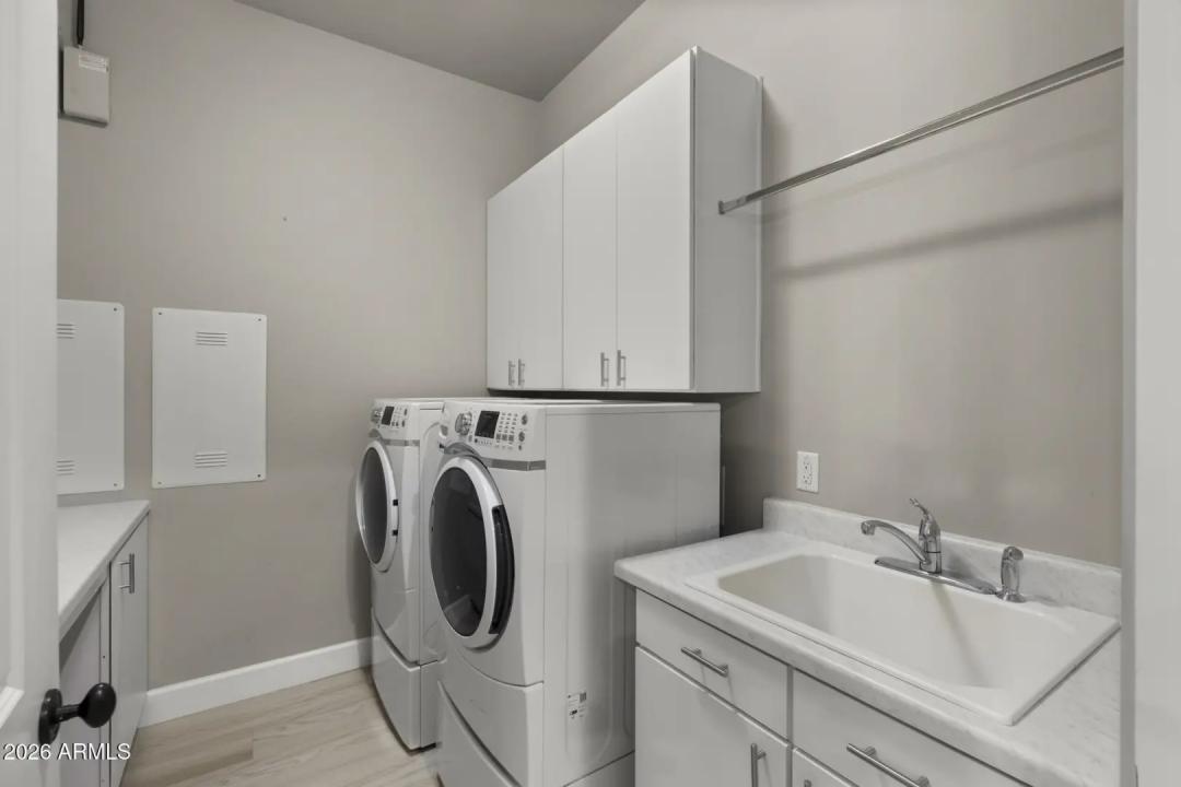 Real Estate Picture 22