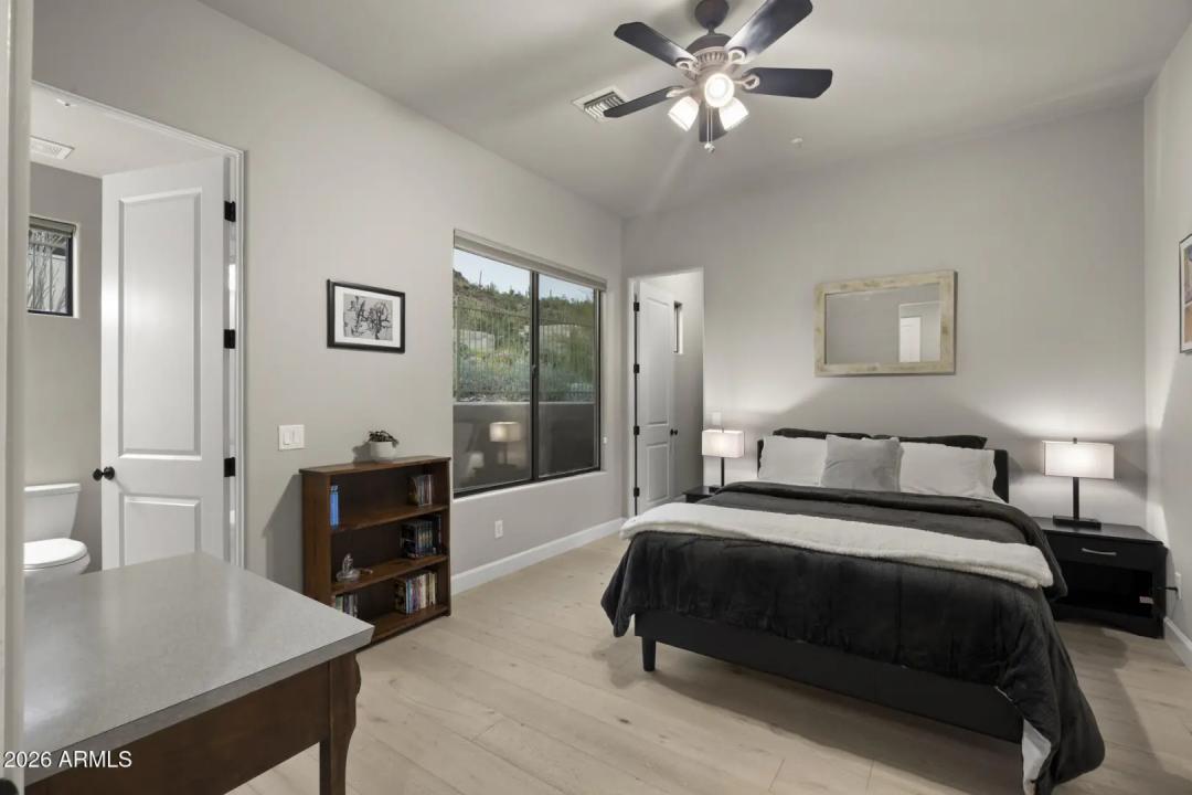 Real Estate Picture 27