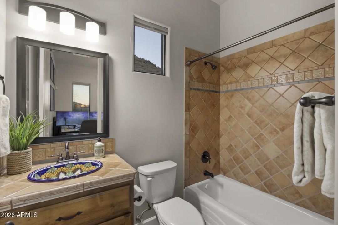 Real Estate Picture 36