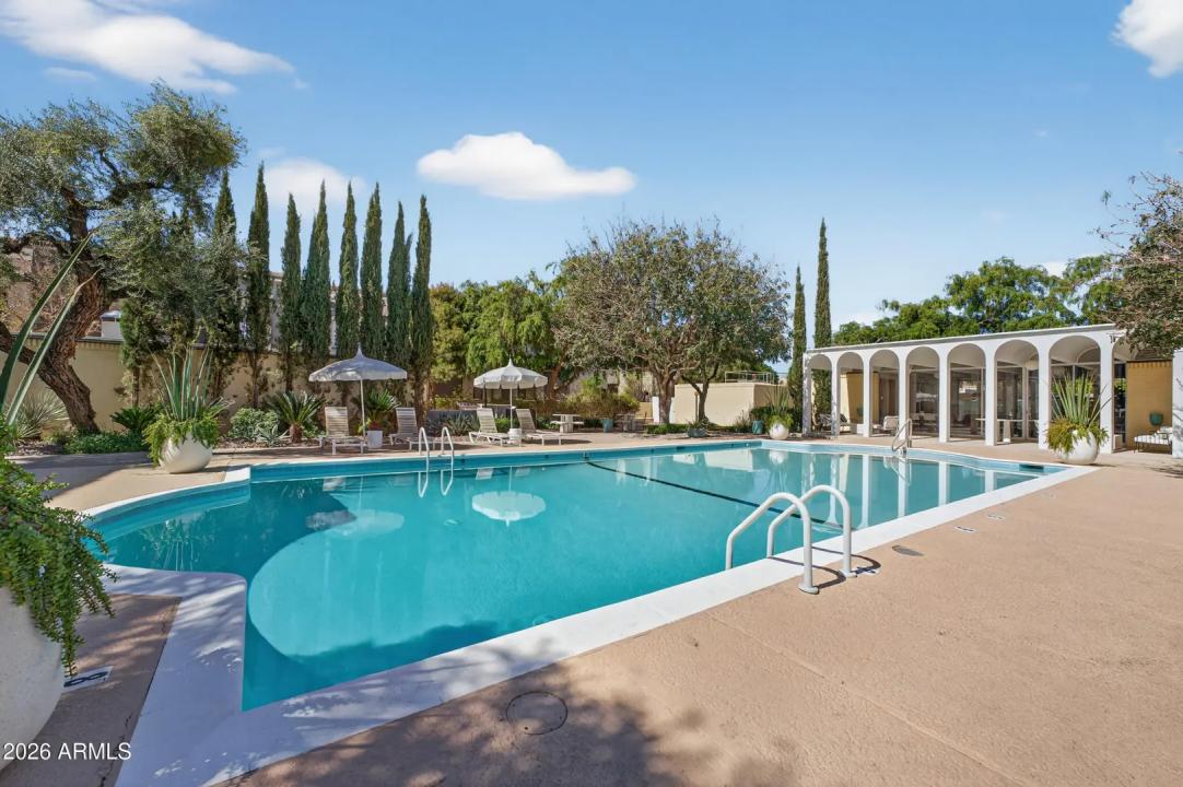 Real Estate Picture 29