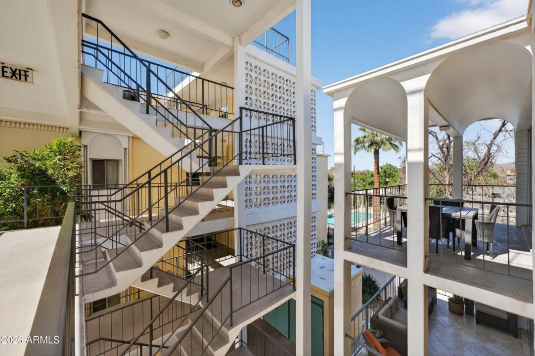 Real Estate Picture 38