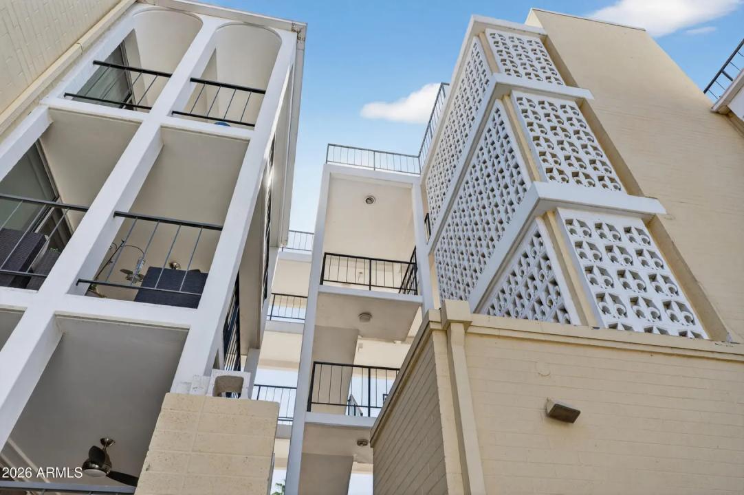 Real Estate Picture 39