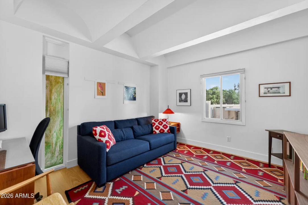 Real Estate Picture 23