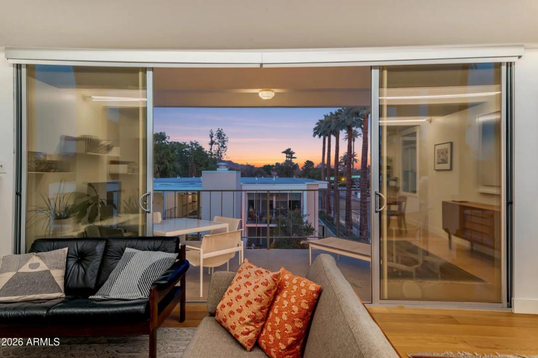 Real Estate Picture 5