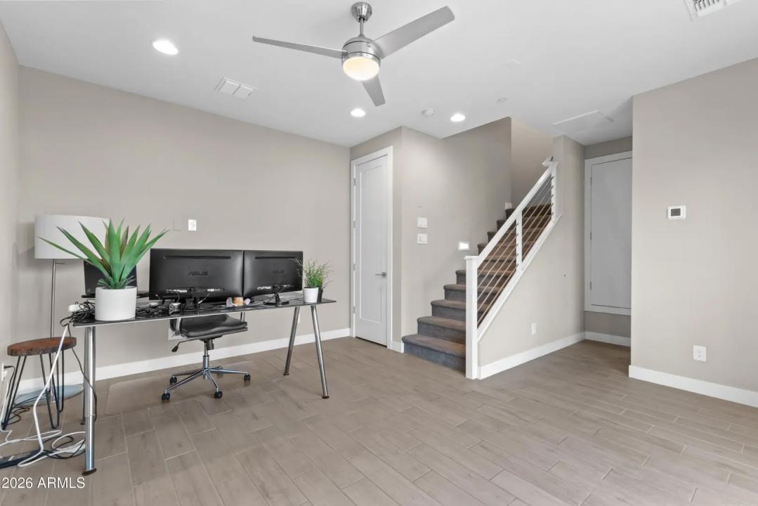 Real Estate Picture 30