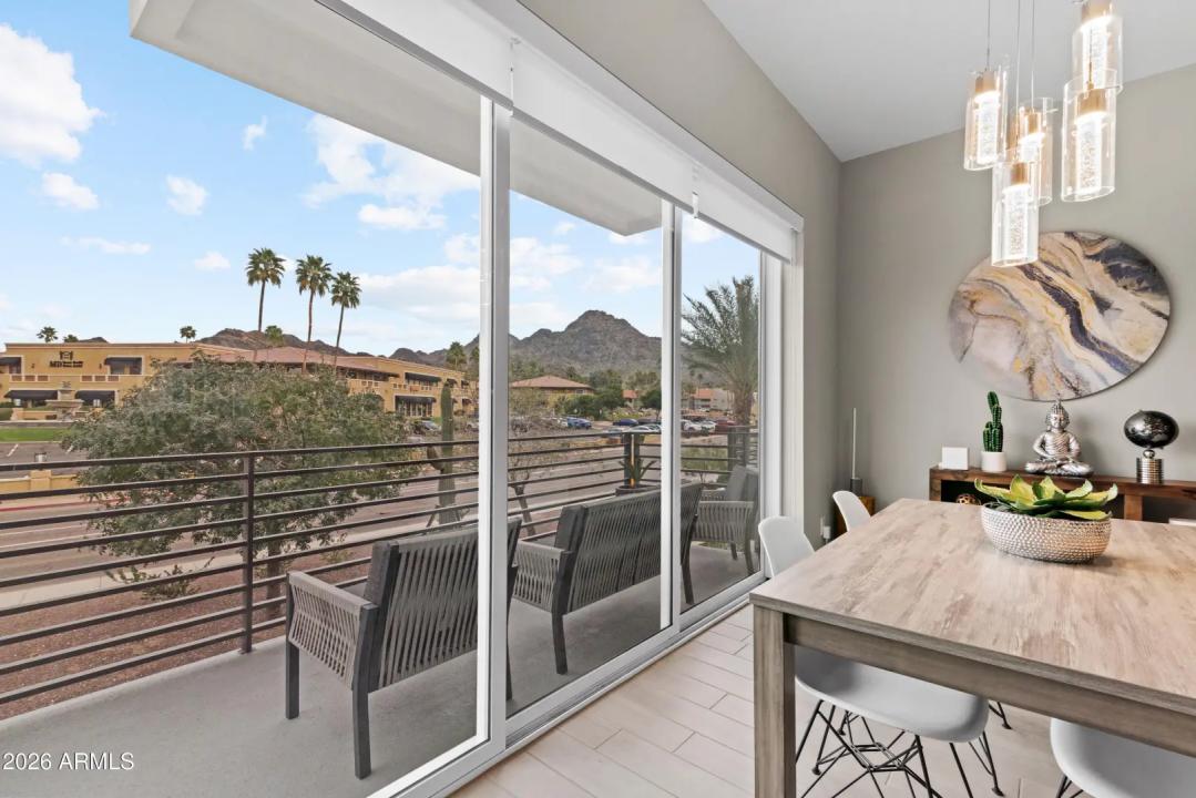 Real Estate Picture 7