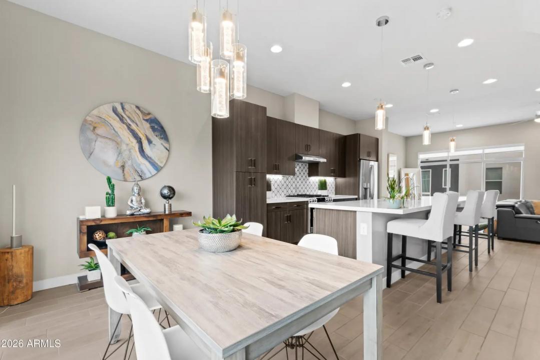 Real Estate Picture 13