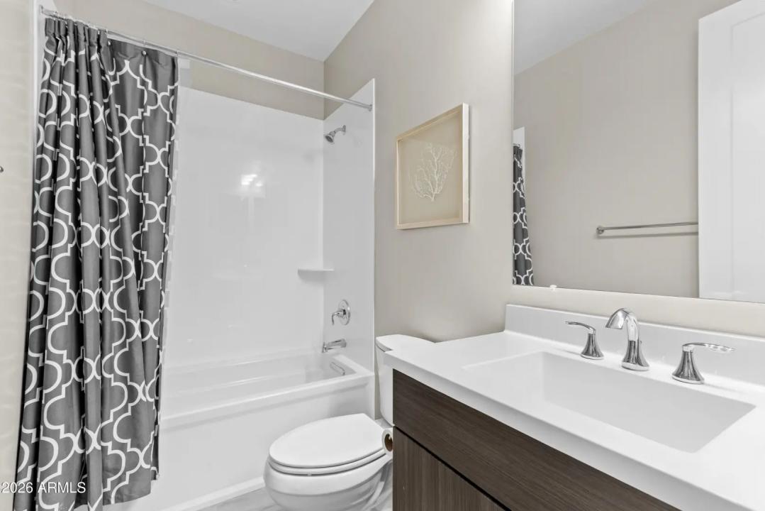 Real Estate Picture 26