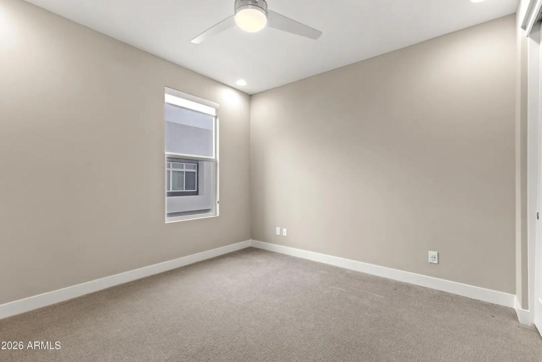 Real Estate Picture 27