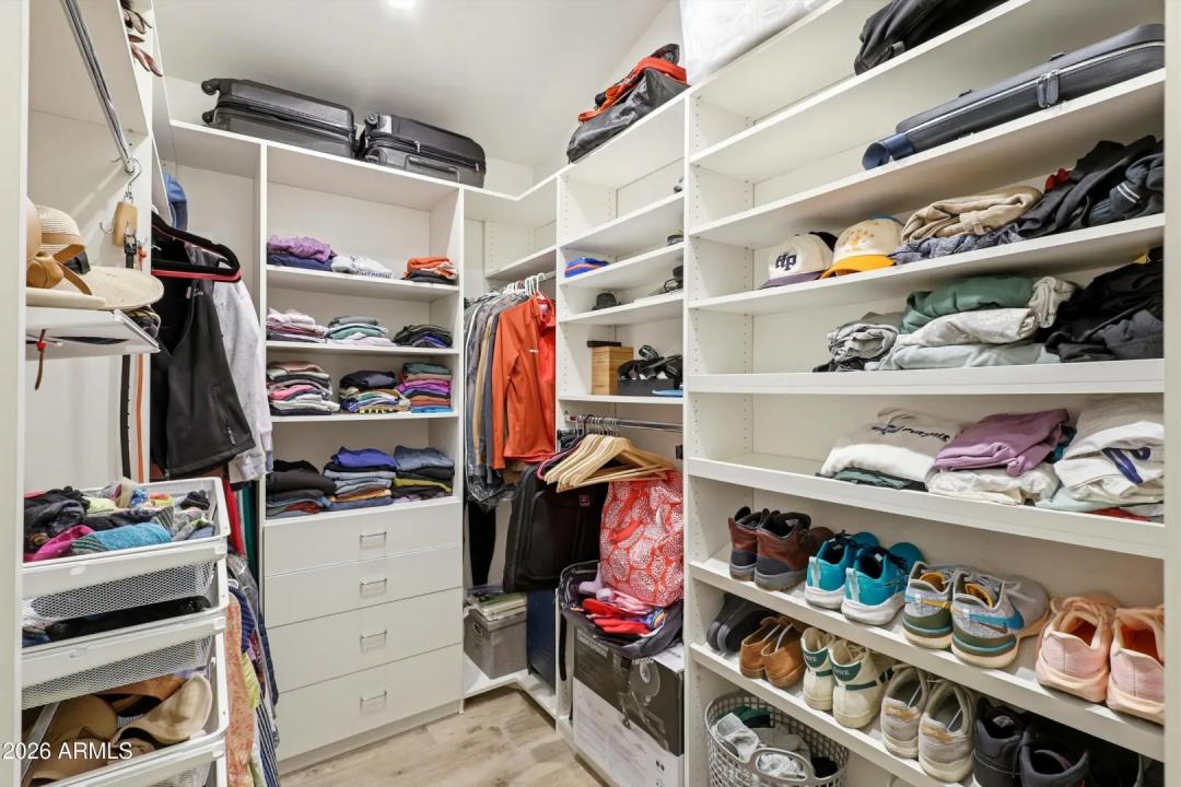 Real Estate Picture 17