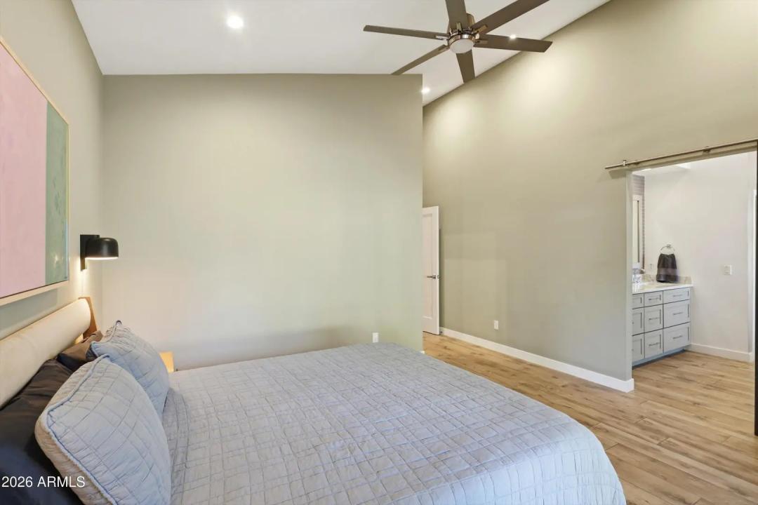 Real Estate Picture 19