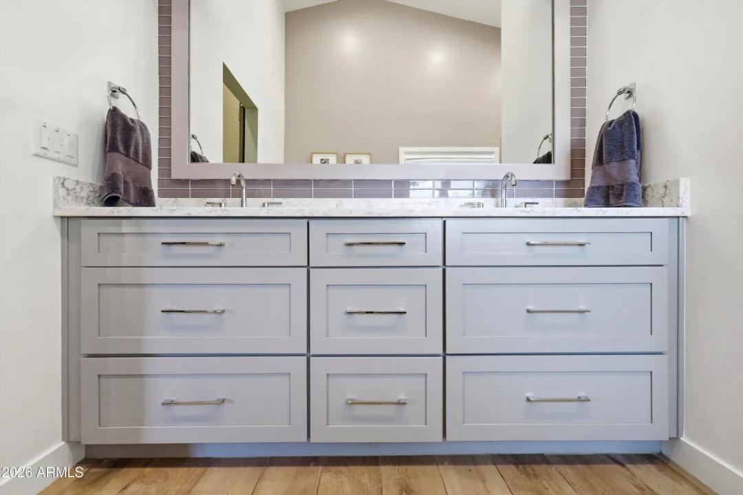 Real Estate Picture 20