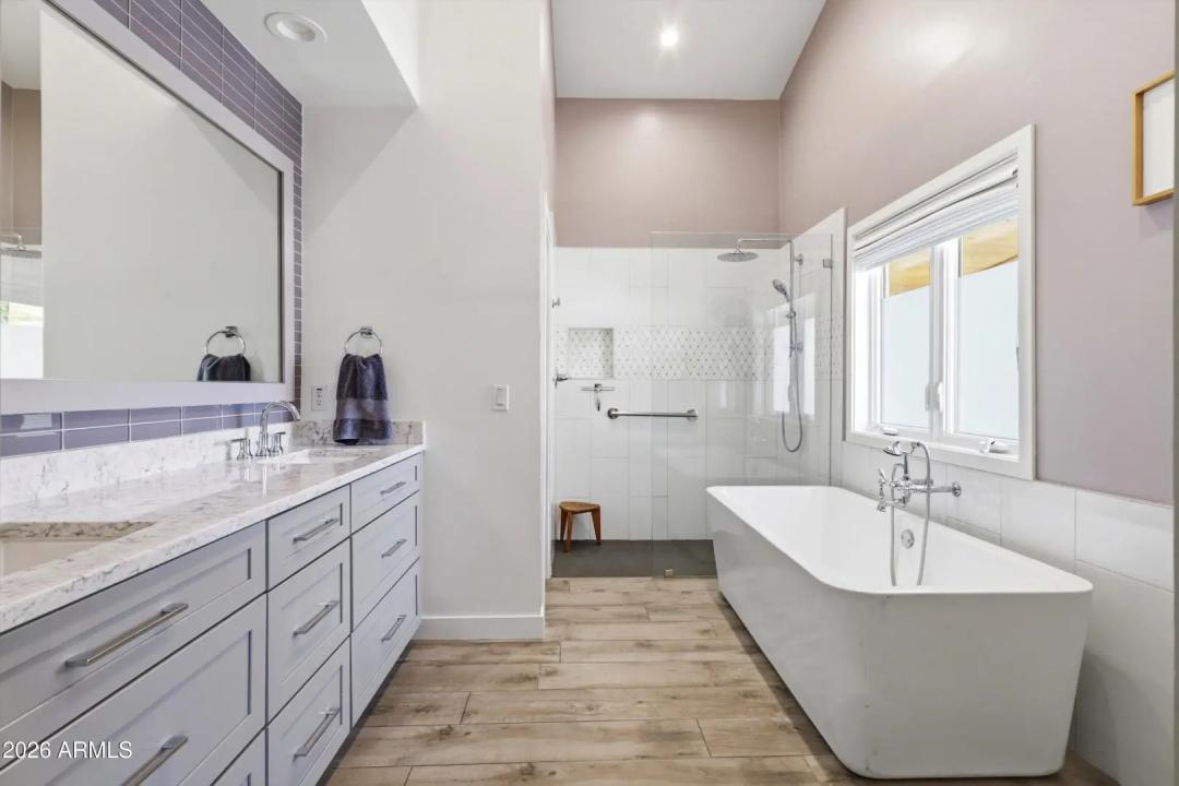 Real Estate Picture 21