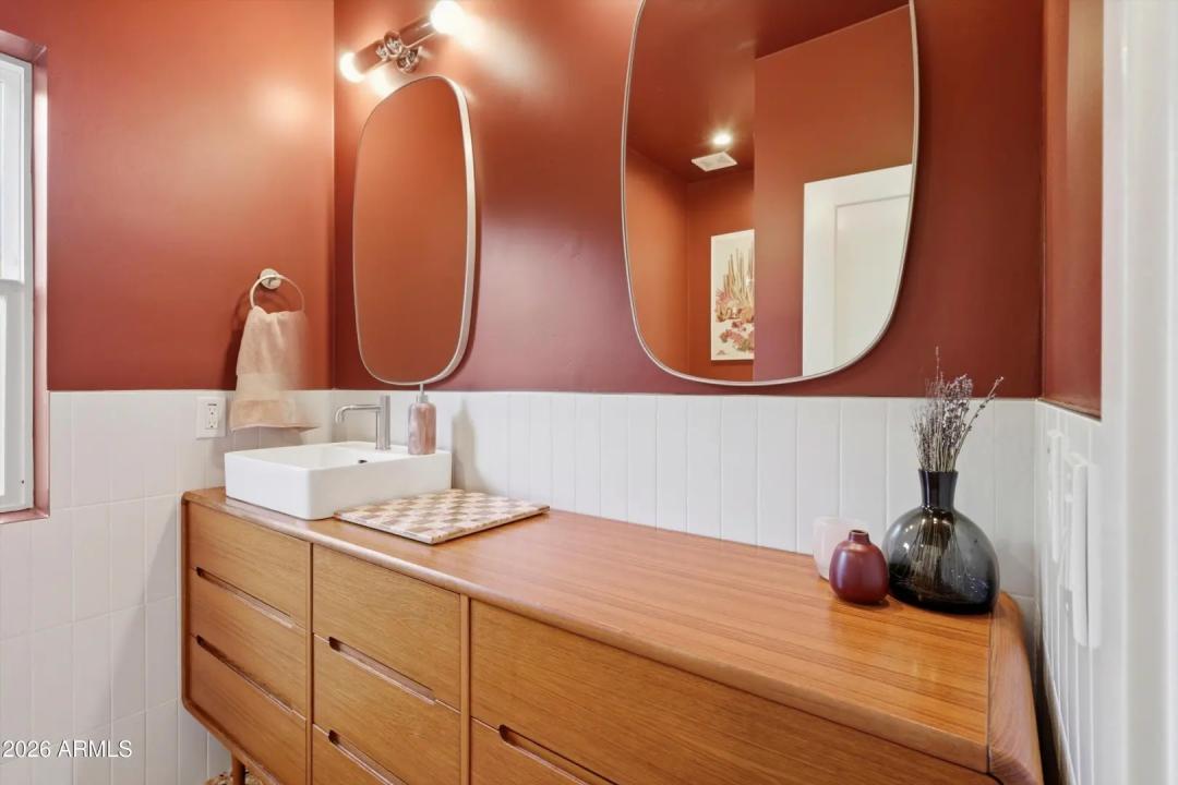 Real Estate Picture 27