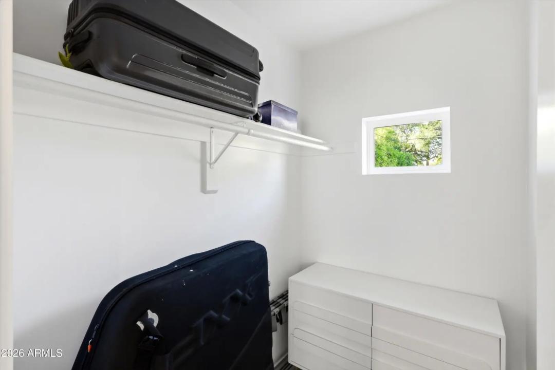 Real Estate Picture 28