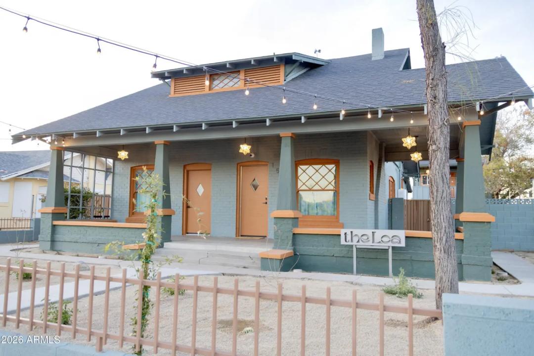 Real Estate Picture 4