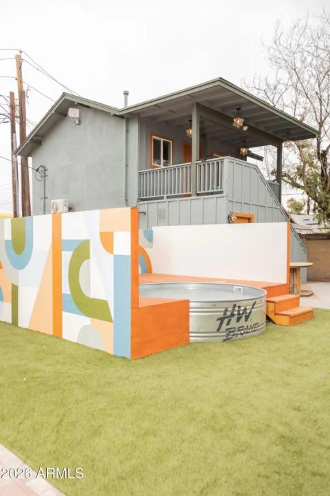 Real Estate Picture 11