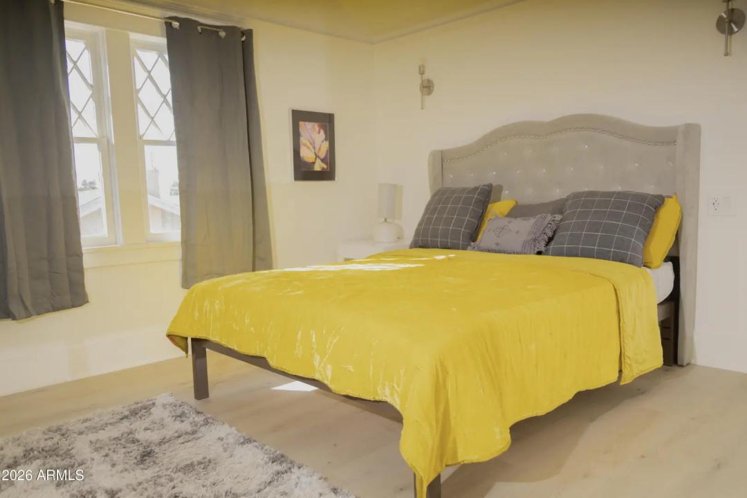 Real Estate Picture 27