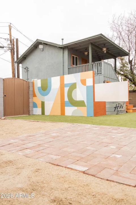 Real Estate Picture 37