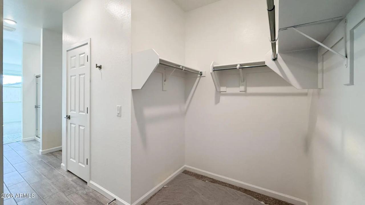 Real Estate Picture 21