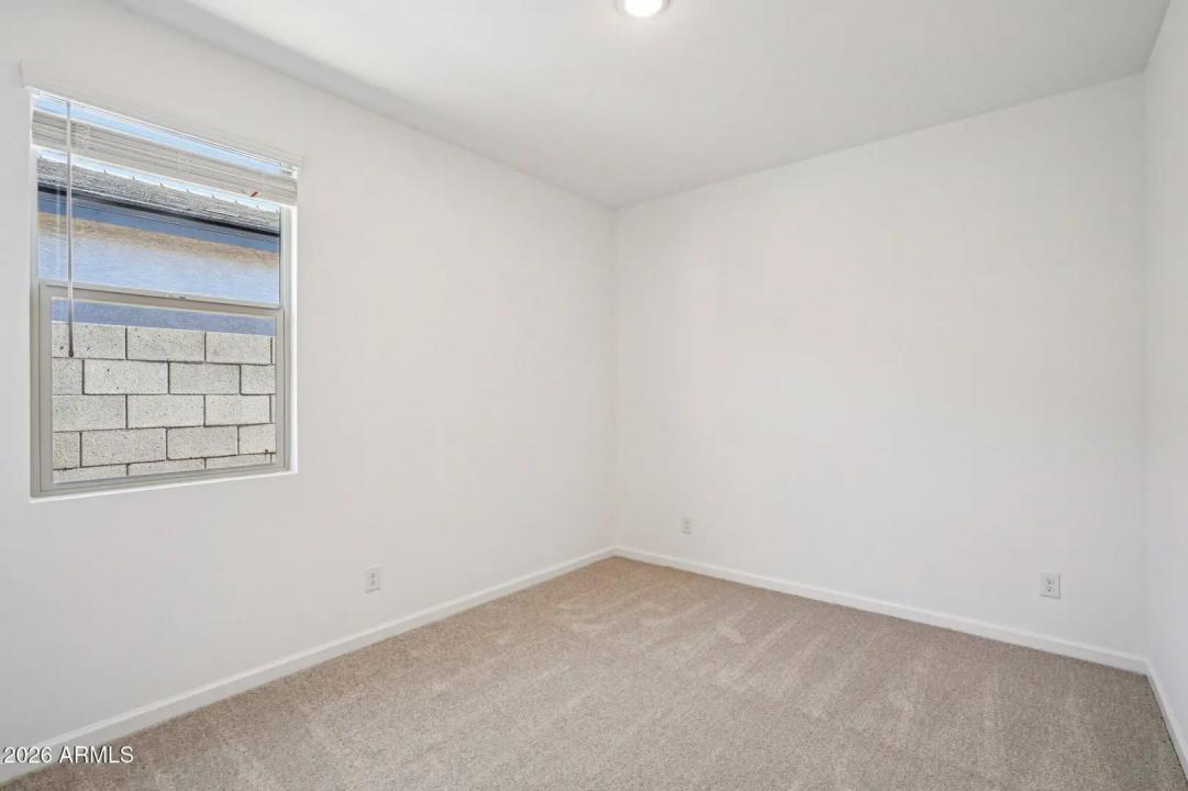 Real Estate Picture 16