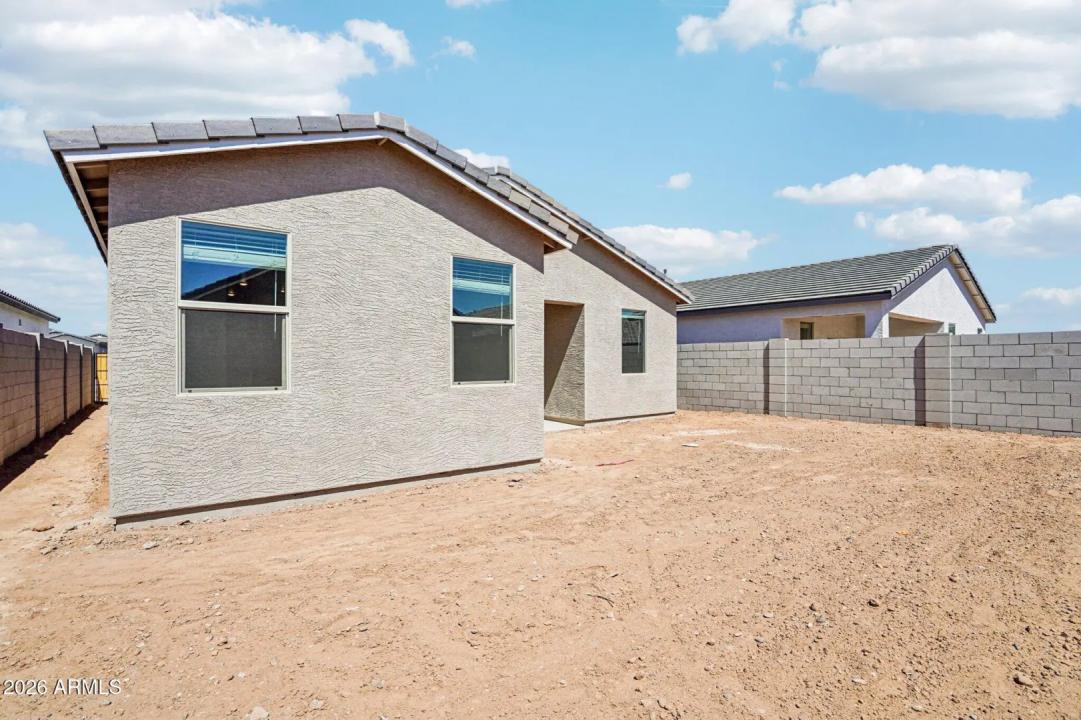 Real Estate Picture 33