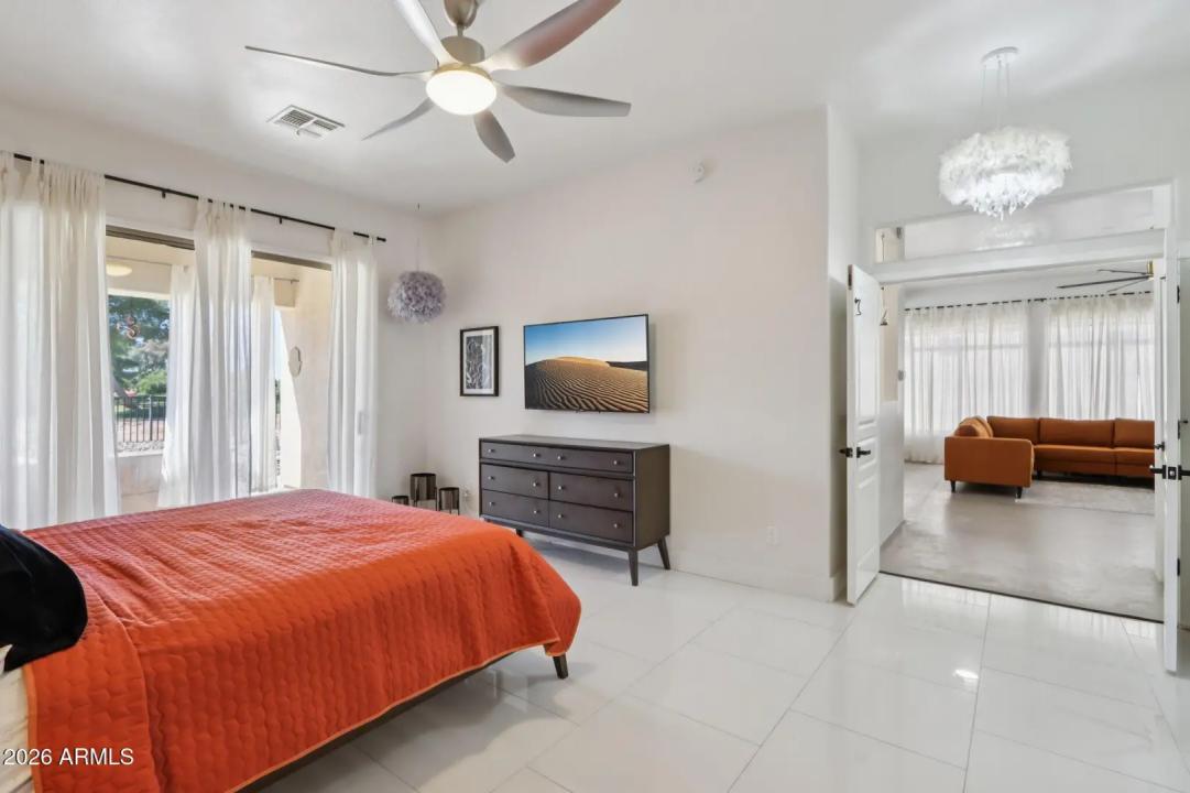 Real Estate Picture 17