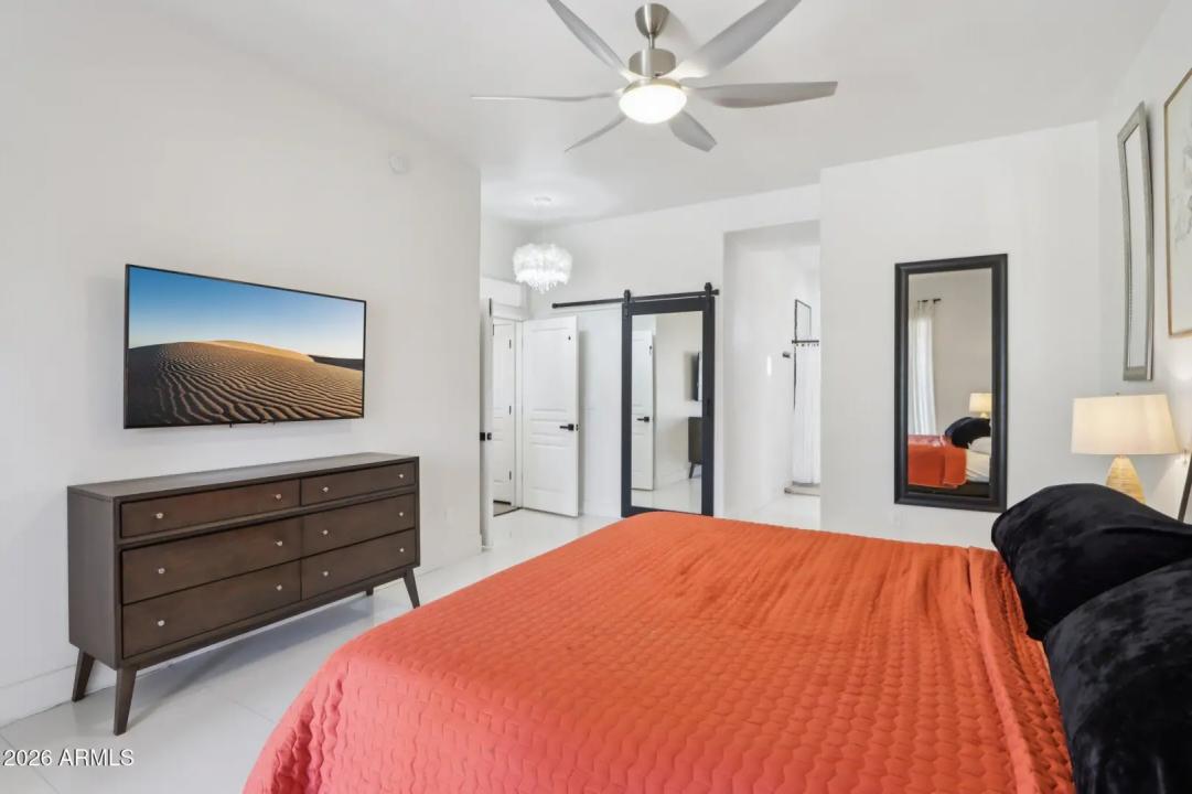 Real Estate Picture 18