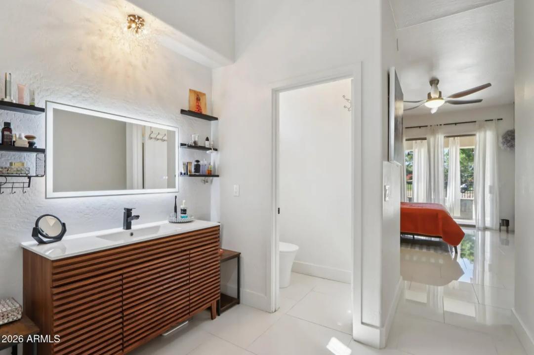 Real Estate Picture 21