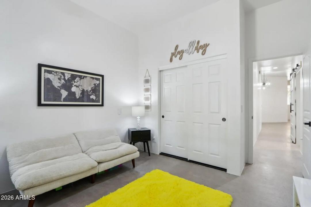 Real Estate Picture 27