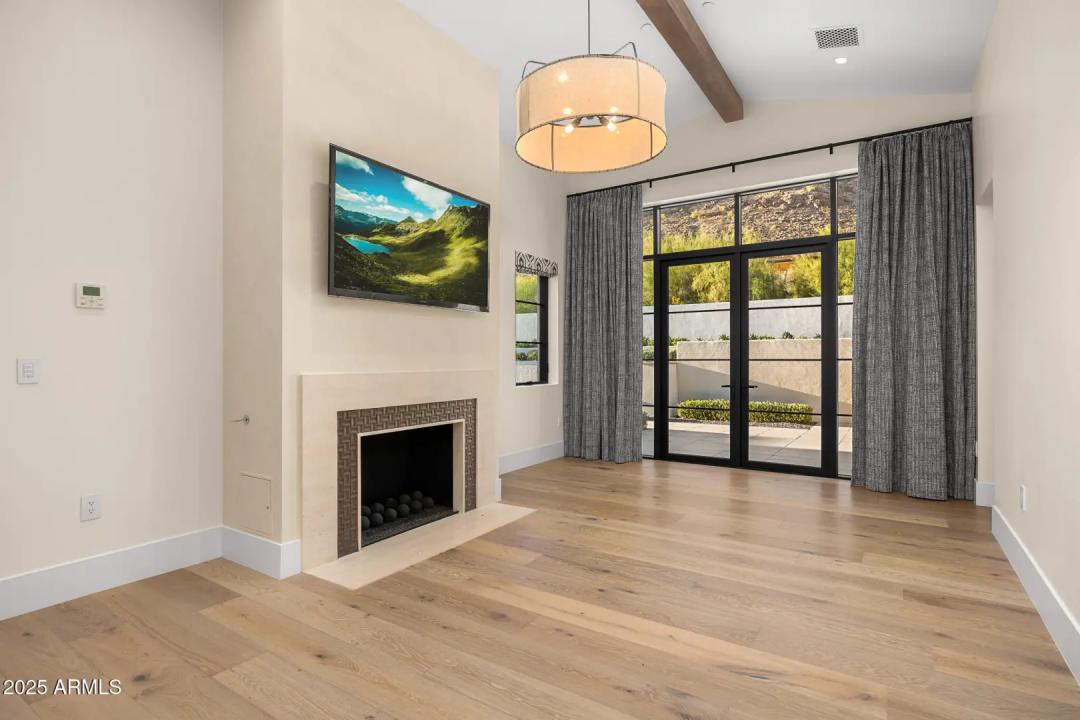 Real Estate Picture 28