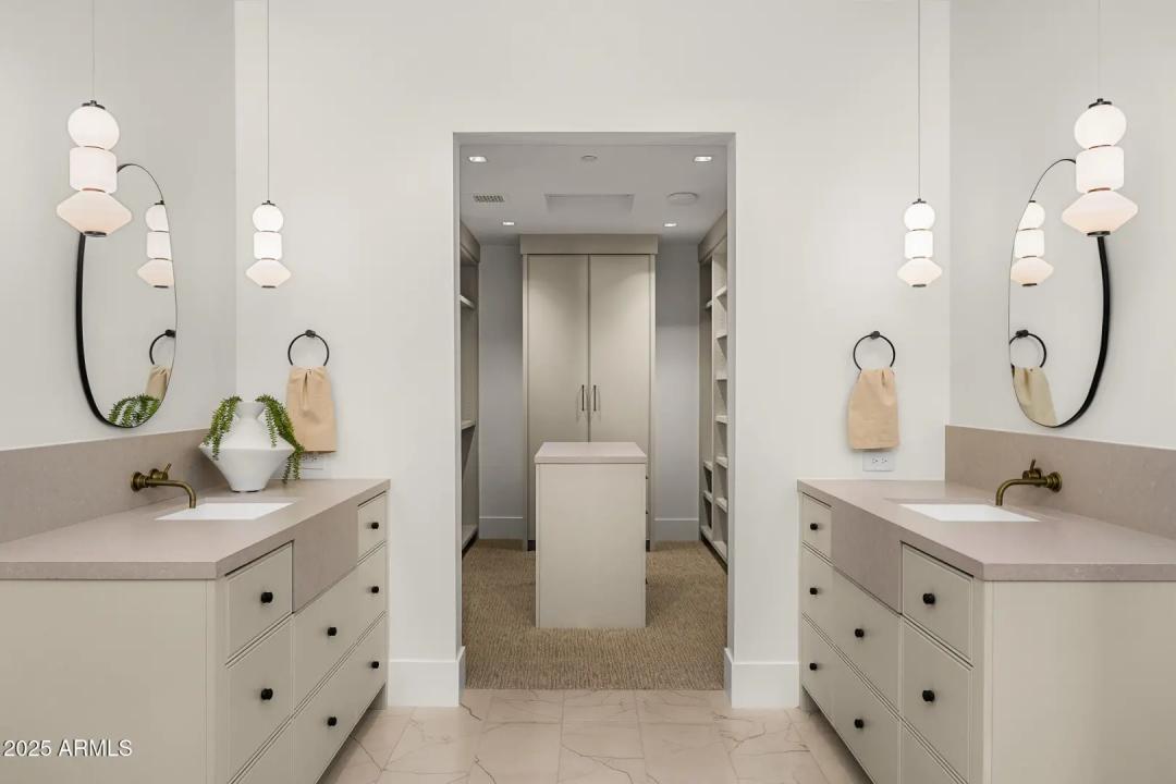 Real Estate Picture 29