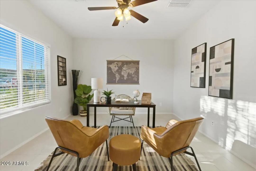 Real Estate Picture 7