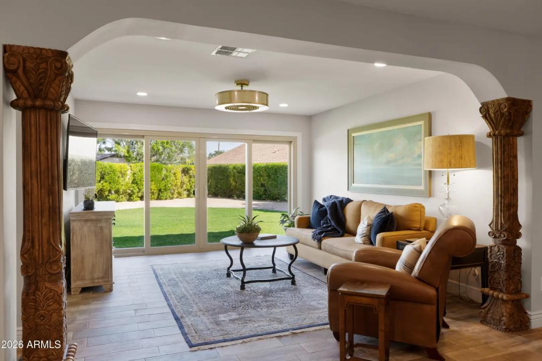 Real Estate Picture 15