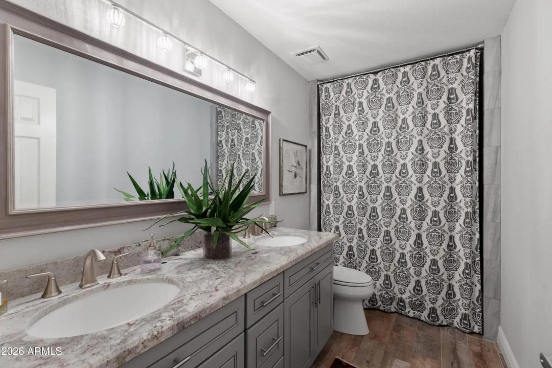 Real Estate Picture 26