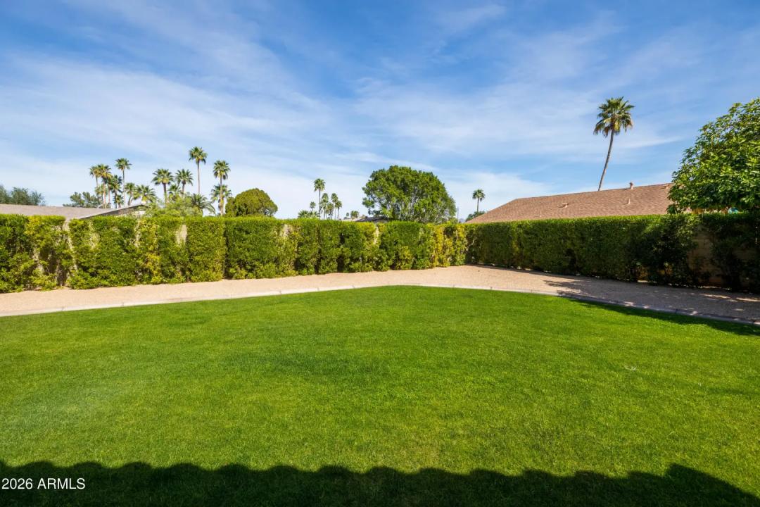 Real Estate Picture 39