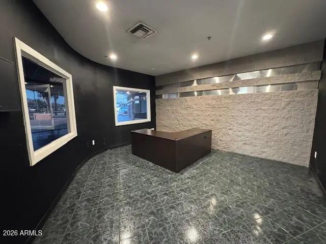 Real Estate Picture 6